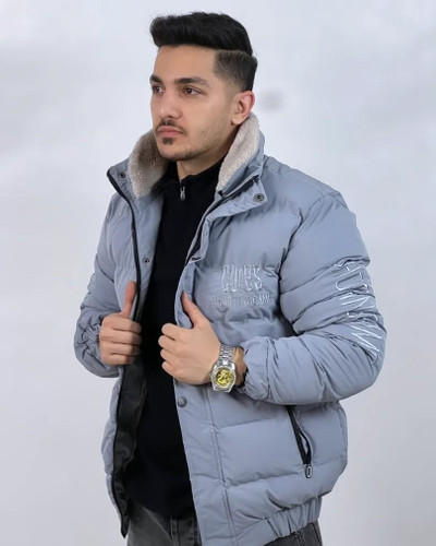 کاپشن الیافی ابی کم رنگ